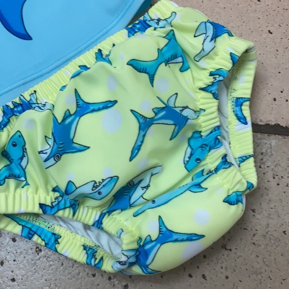 Size 0-3 months swim set - Picture 2 of 7